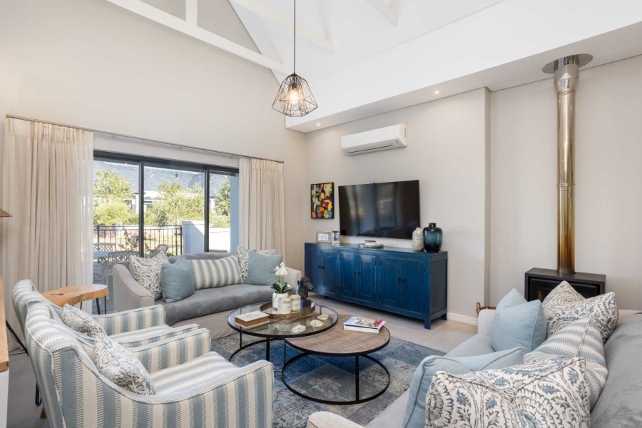 To Let 4 Bedroom Property for Rent in Val De Vie Estate Western Cape